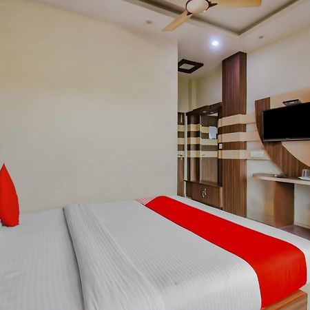 OYO 1851 Hotel Sefali Deluxe Kalkutta Exterior foto