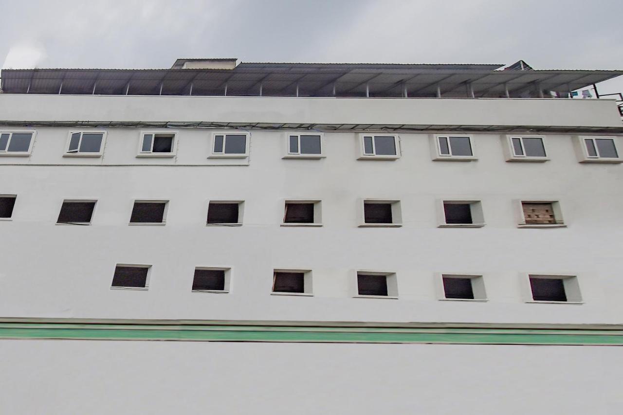 OYO 1851 Hotel Sefali Deluxe Kalkutta Exterior foto